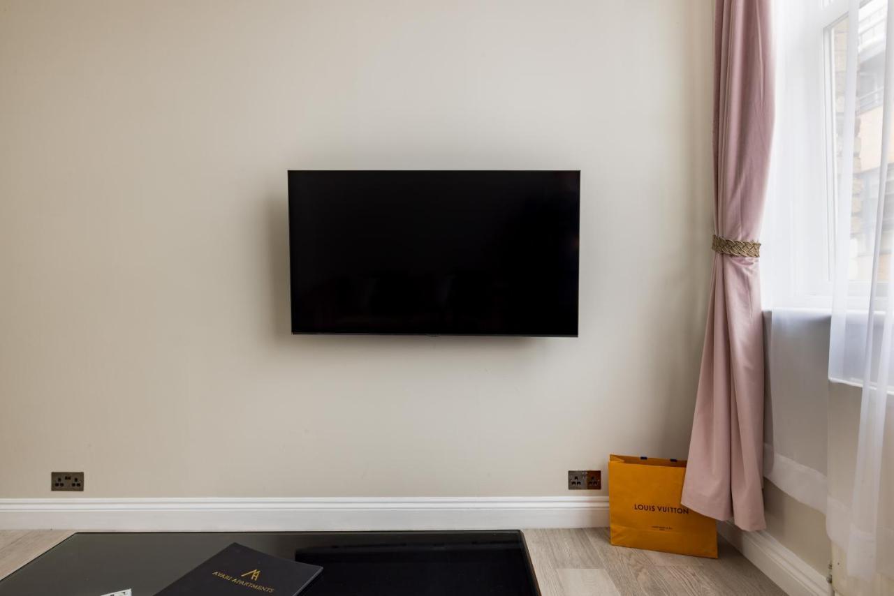 Avari - Hatton Collection * London